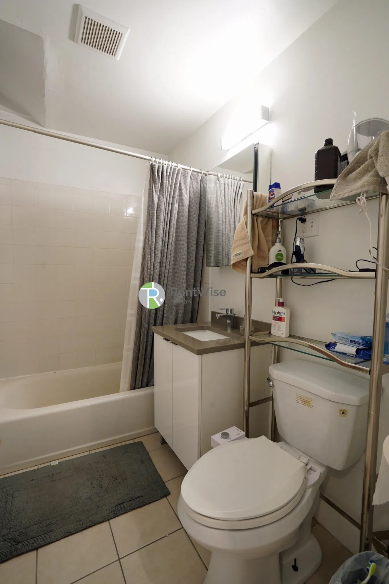 2 bed, 1 bath apartment for rent at 1298 Commonwealth Ave Unit E, Allston — photo 31 of 35