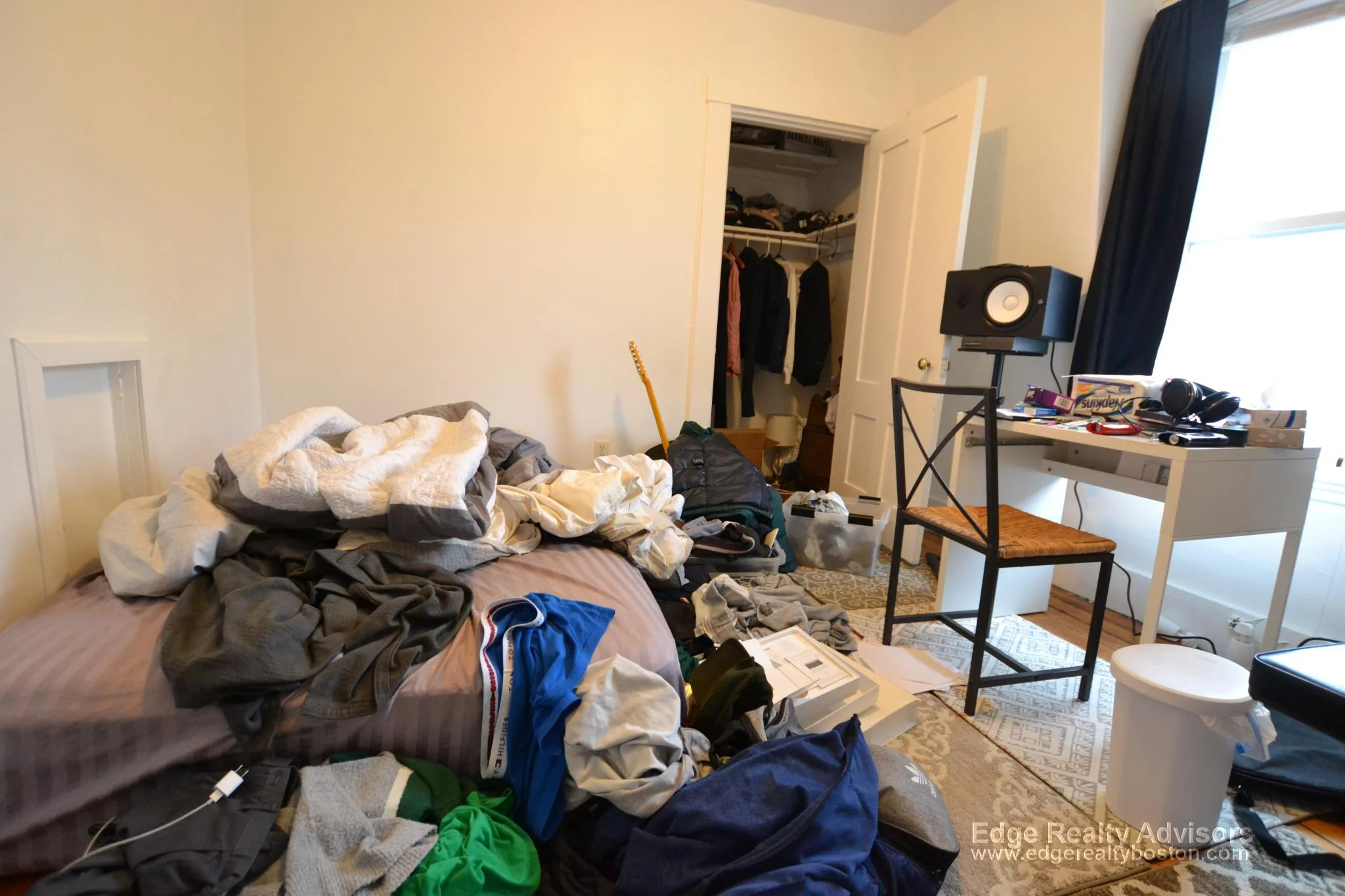 4 bed, 2.5 bath apartment for rent at 12a Greylock Rd Unit 2, Allston — photo 9 of 11