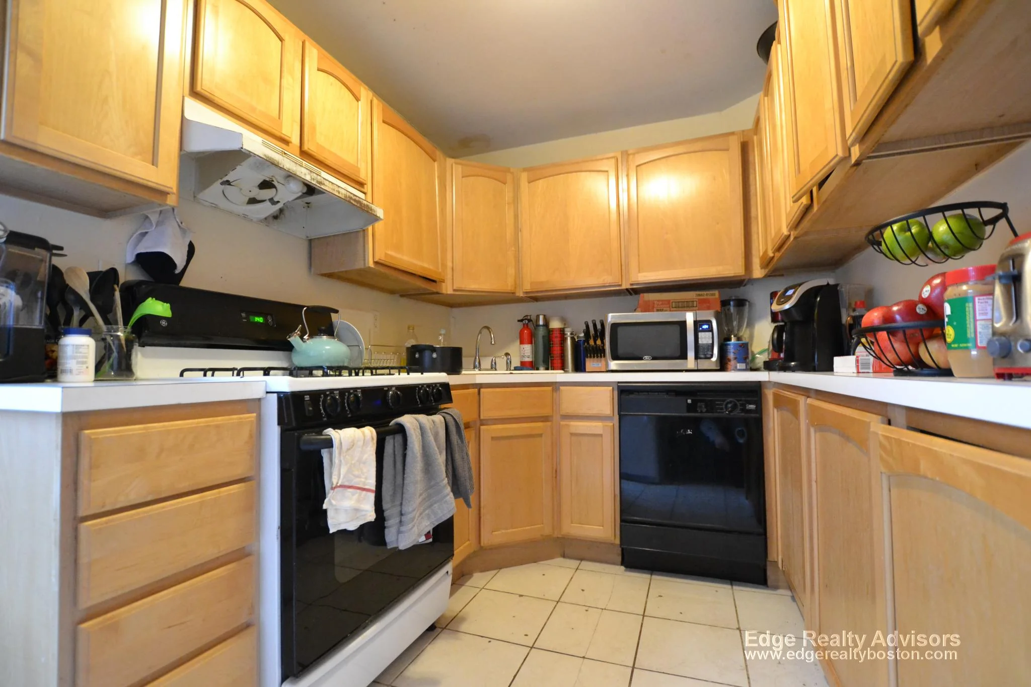 4 bed, 2.5 bath apartment for rent at 12a Greylock Rd Unit 2, Allston