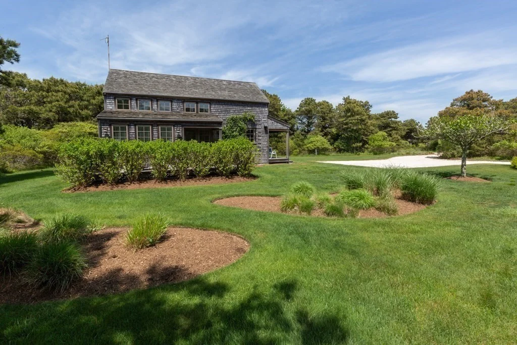 4 bed, 3 bath apartment for rent at 12a Pond View Dr Unit Cottage, Nantucket — photo 1 of 14