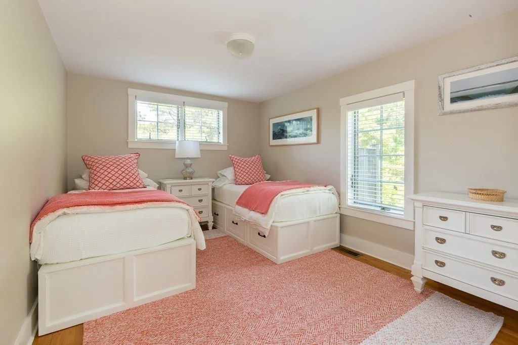 4 bed, 3 bath apartment for rent at 12a Pond View Dr Unit Cottage, Nantucket — photo 13 of 14