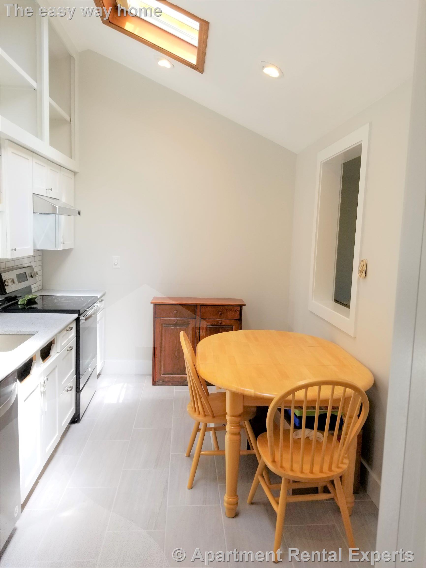 1 bed, 1 bath apartment for rent at 12R Conwell Ave, Tufts — photo 1 of 17