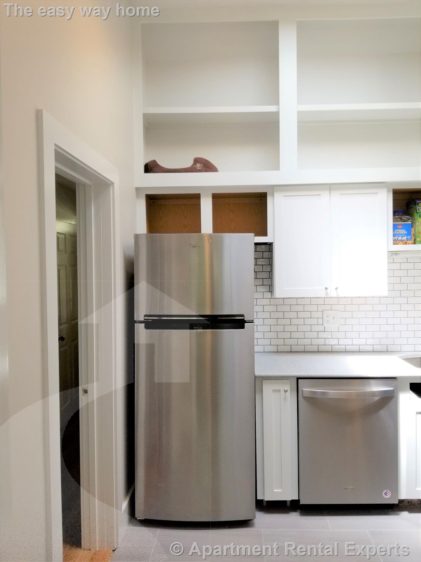 1 bed, 1 bath apartment for rent at 12R Conwell Ave, Tufts — photo 3 of 17