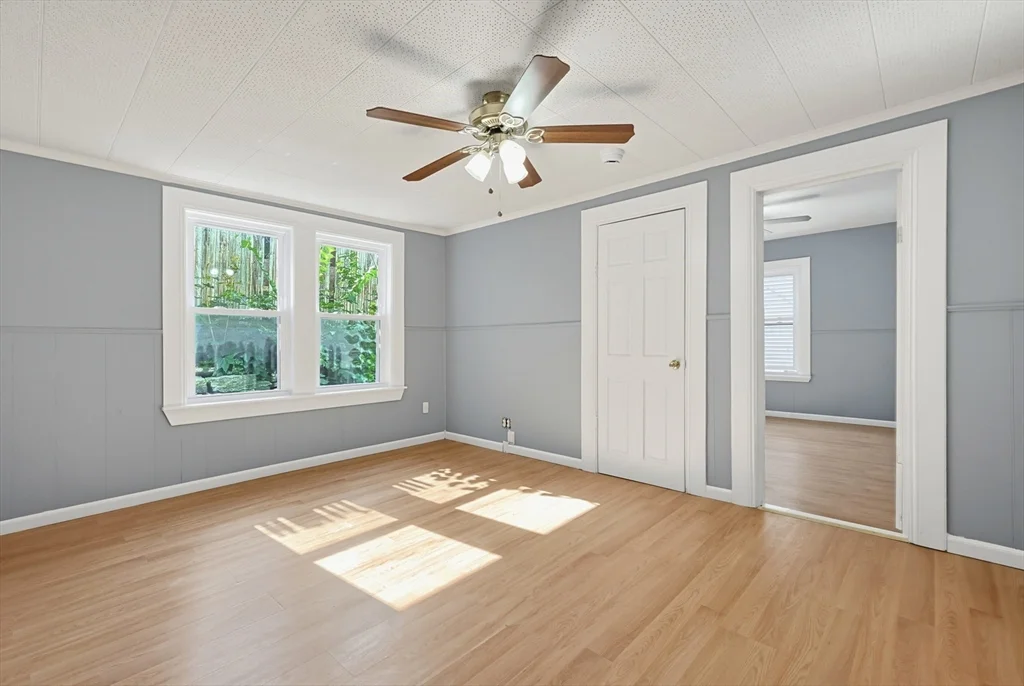 3 bed, 1 bath apartment for rent at 12R Granite Unit 1, Fitchburg — photo 9 of 20