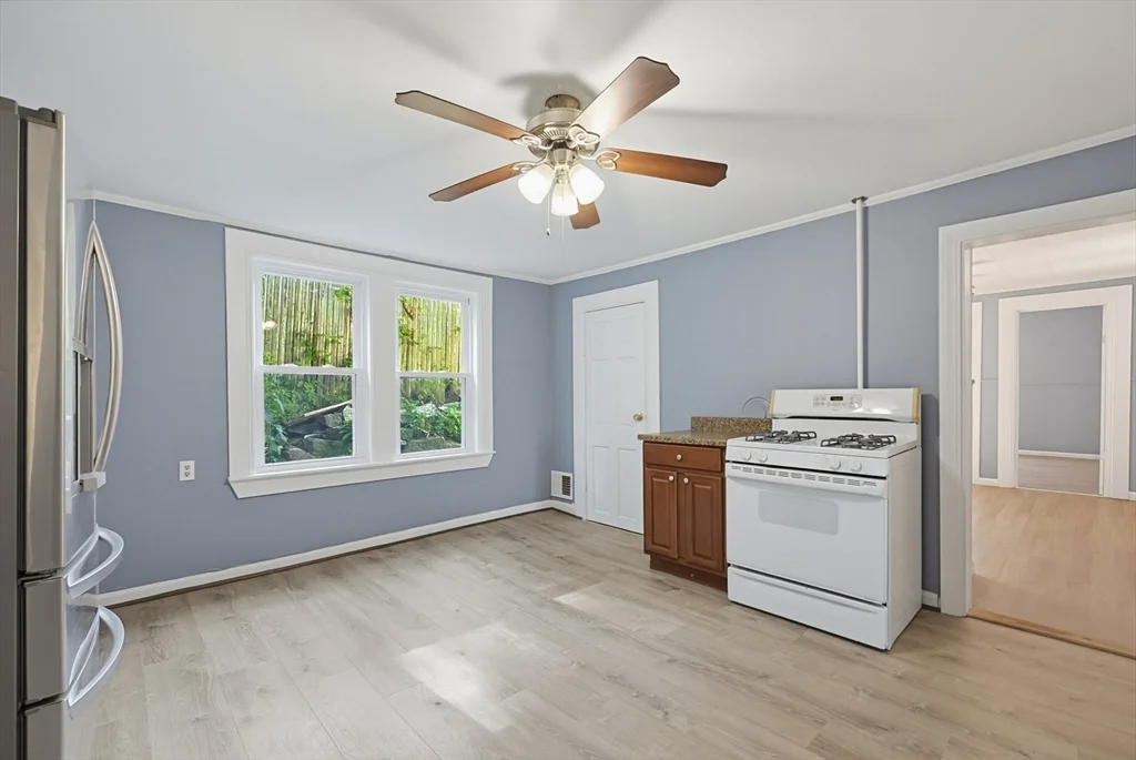 3 bed, 1 bath apartment for rent at 12R Granite Unit 1, Fitchburg