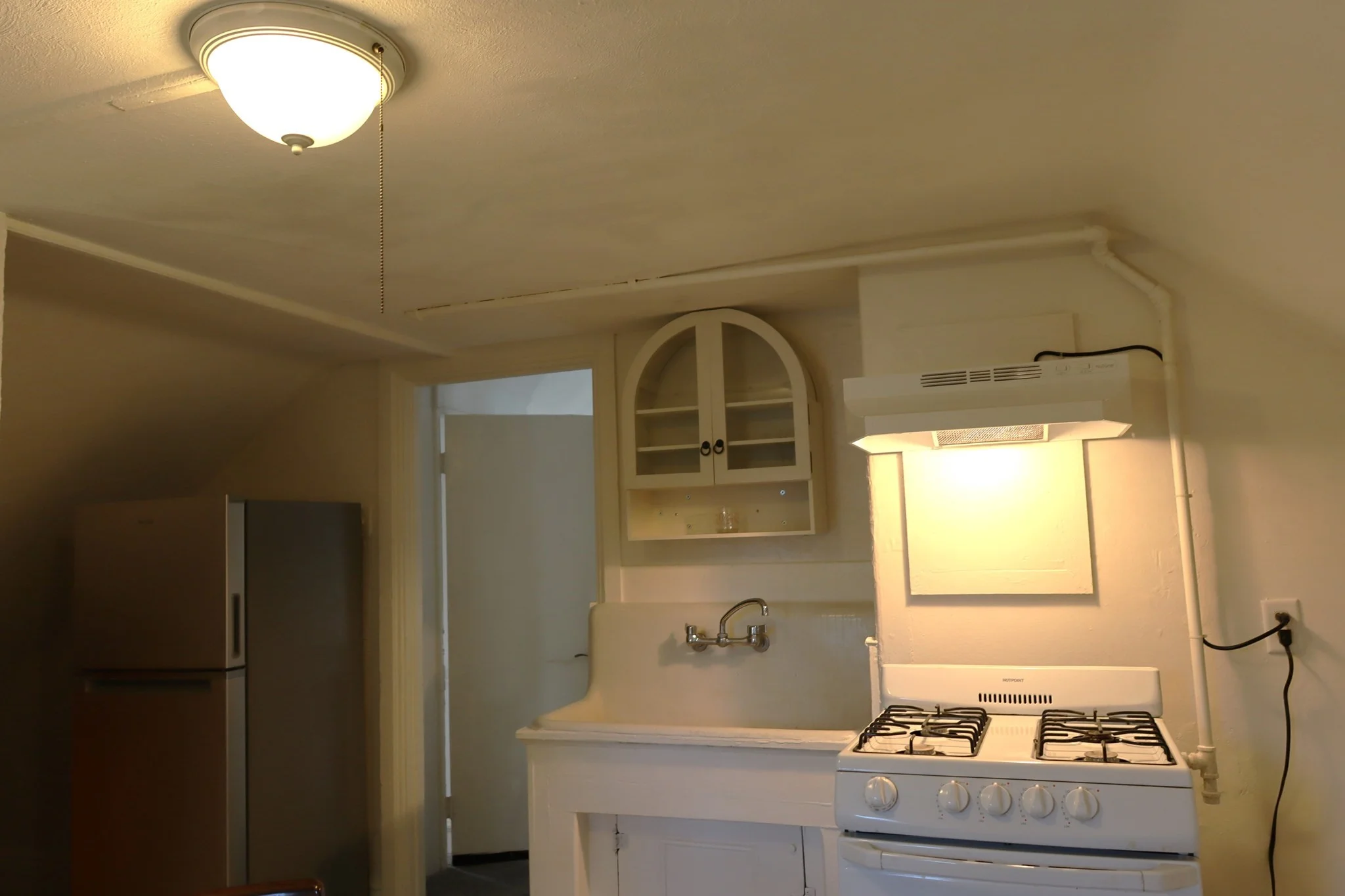 1 bed, 1 bath apartment for rent at 13 1/2 Mechanic St Unit 3, Attleboro — photo 5 of 34