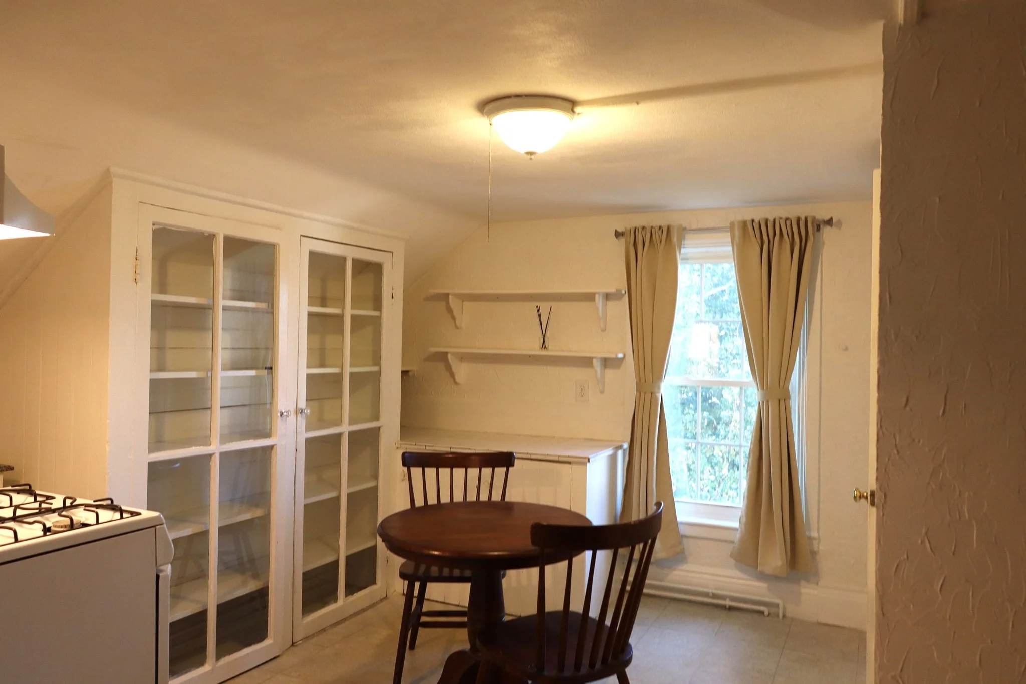 1 bed, 1 bath apartment for rent at 13 1/2 Mechanic St Unit 3, Attleboro — photo 3 of 34