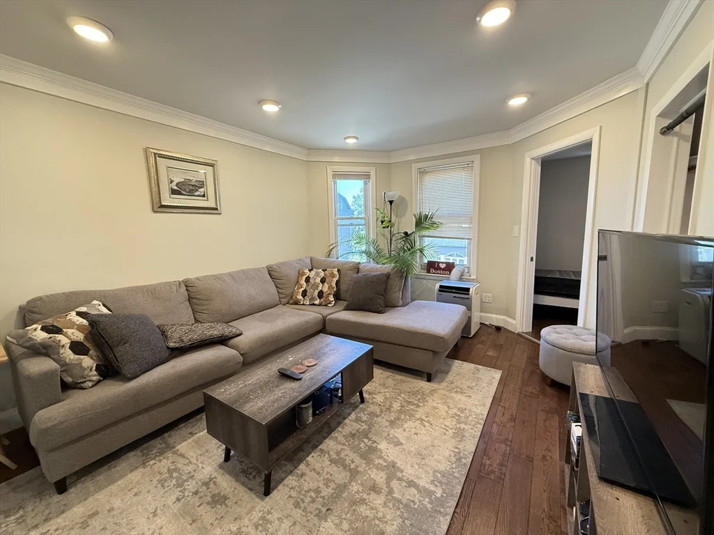 3 bed, 1 bath apartment for rent at 13-15 Pennsylvania Ave Unit 2, East Somerville — photo 1 of 14