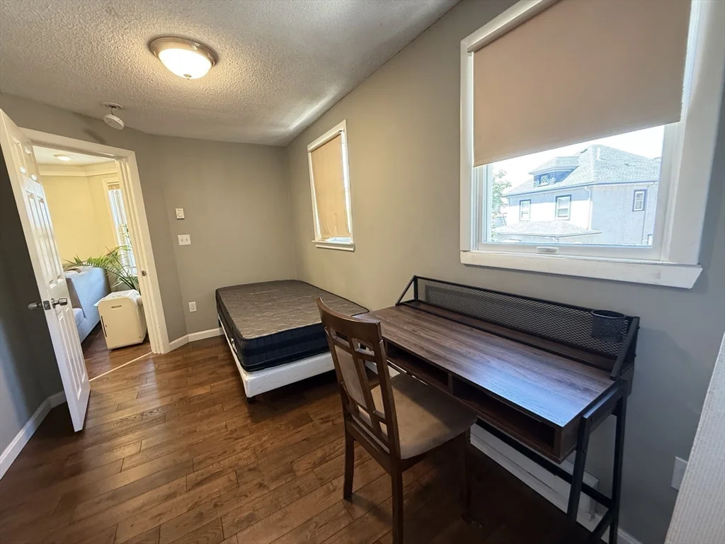 3 bed, 1 bath apartment for rent at 13-15 Pennsylvania Ave Unit 2, East Somerville — photo 8 of 14