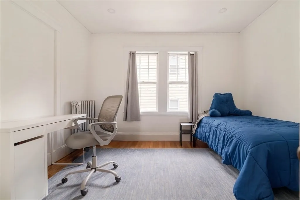 3 bed, 1 bath apartment for rent at 13-15 Upland Unit 1, Tufts University — photo 10 of 12