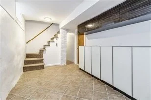 1 bed, 1 bath apartment for rent at 13-1R Mansfield St Unit 2, Allston — photo 9 of 16
