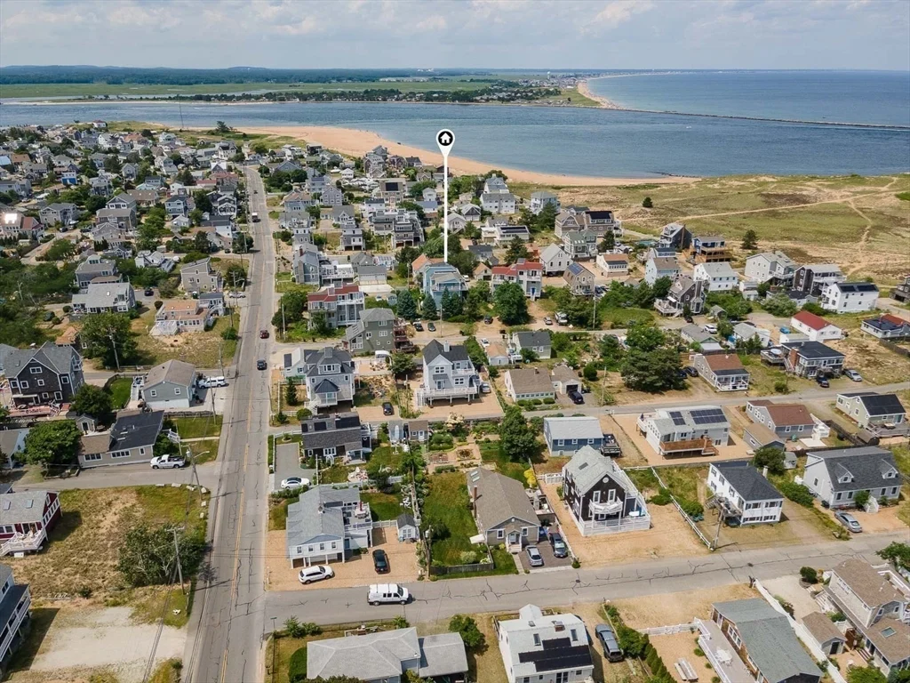 3 bed, 1 bath apartment for rent at 13 55th St Unit WINTER, Plum Island — photo 21 of 21