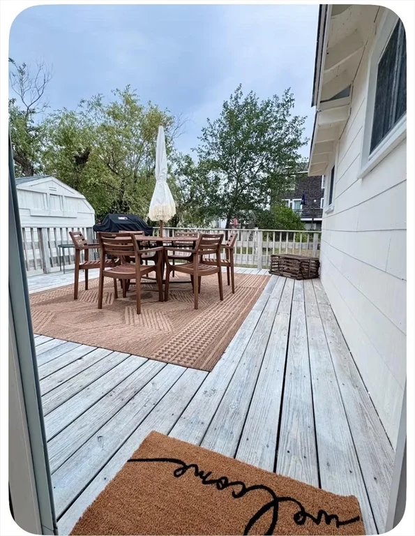 3 bed, 1 bath apartment for rent at 13 55th St Unit WINTER, Plum Island — photo 12 of 21