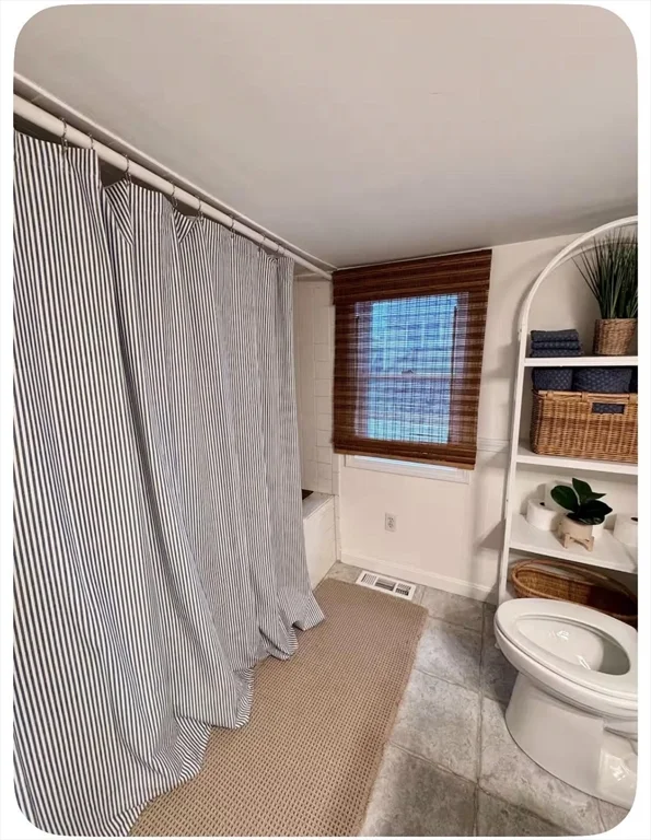 3 bed, 1 bath apartment for rent at 13 55th St Unit WINTER, Plum Island — photo 10 of 21