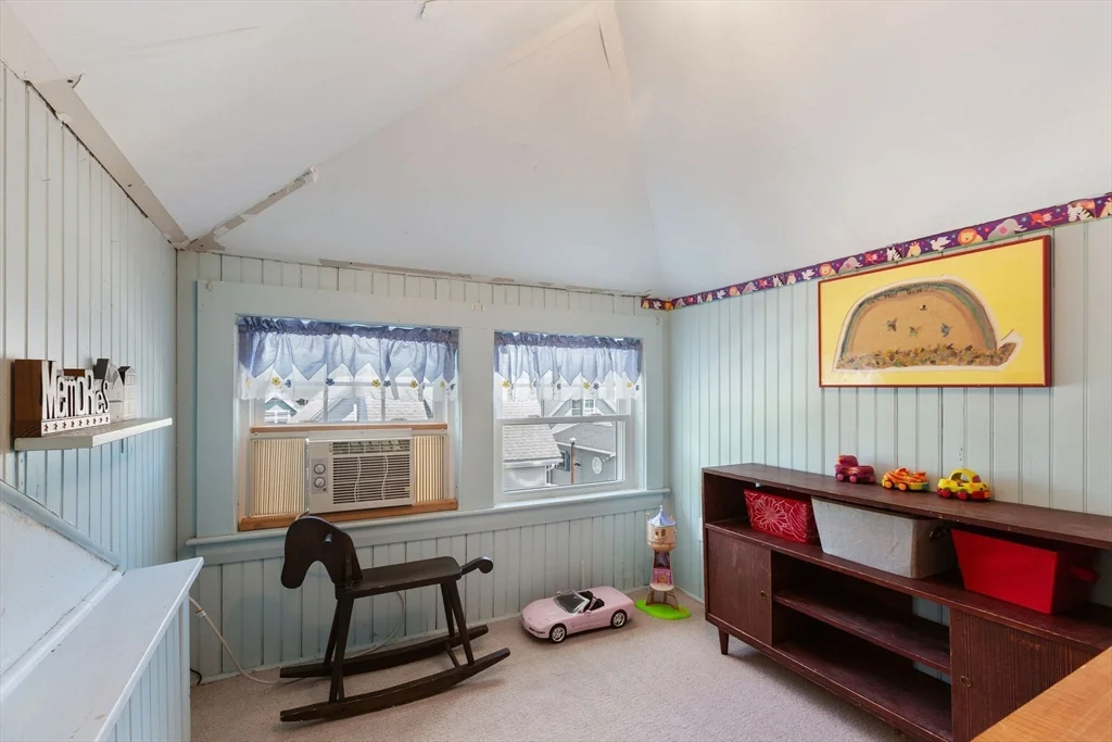 7 bed, 1 bath apartment for rent at 13 5th St, Wareham — photo 37 of 42