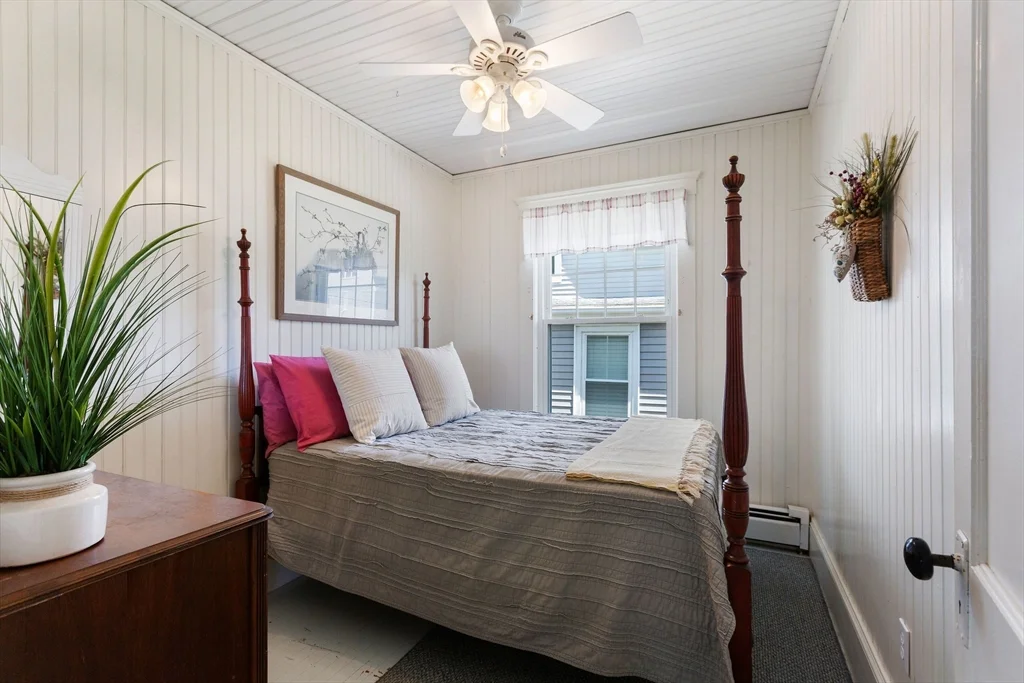 7 bed, 1 bath apartment for rent at 13 5th St, Wareham — photo 26 of 42
