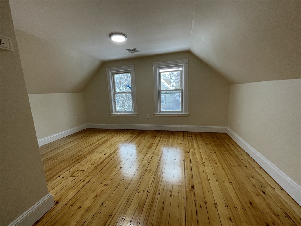1 bed, 1 bath apartment for rent at 13 Albion St Unit 3, South Medford — photo 2 of 14