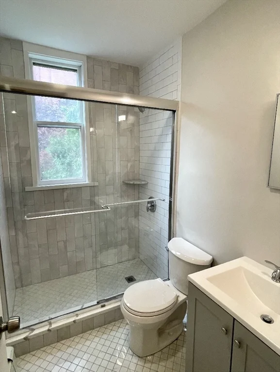 2 bed, 1 bath apartment for rent at 13 Anderson St Unit 1, Beacon Hill — photo 8 of 9
