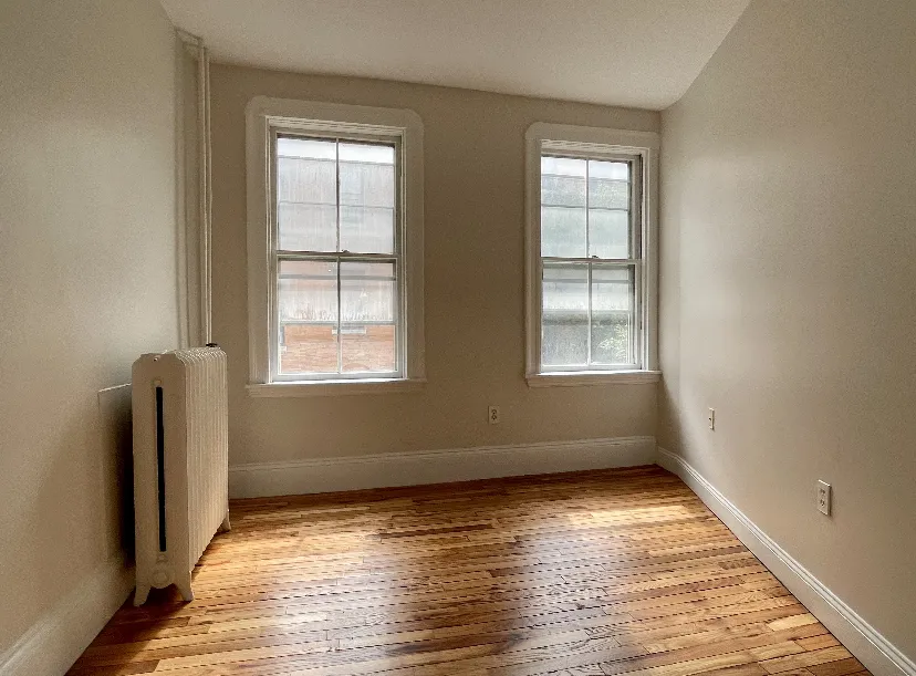 3 bed, 1 bath apartment for rent at 13 Anderson St Unit 22, Beacon Hill — photo 9 of 12