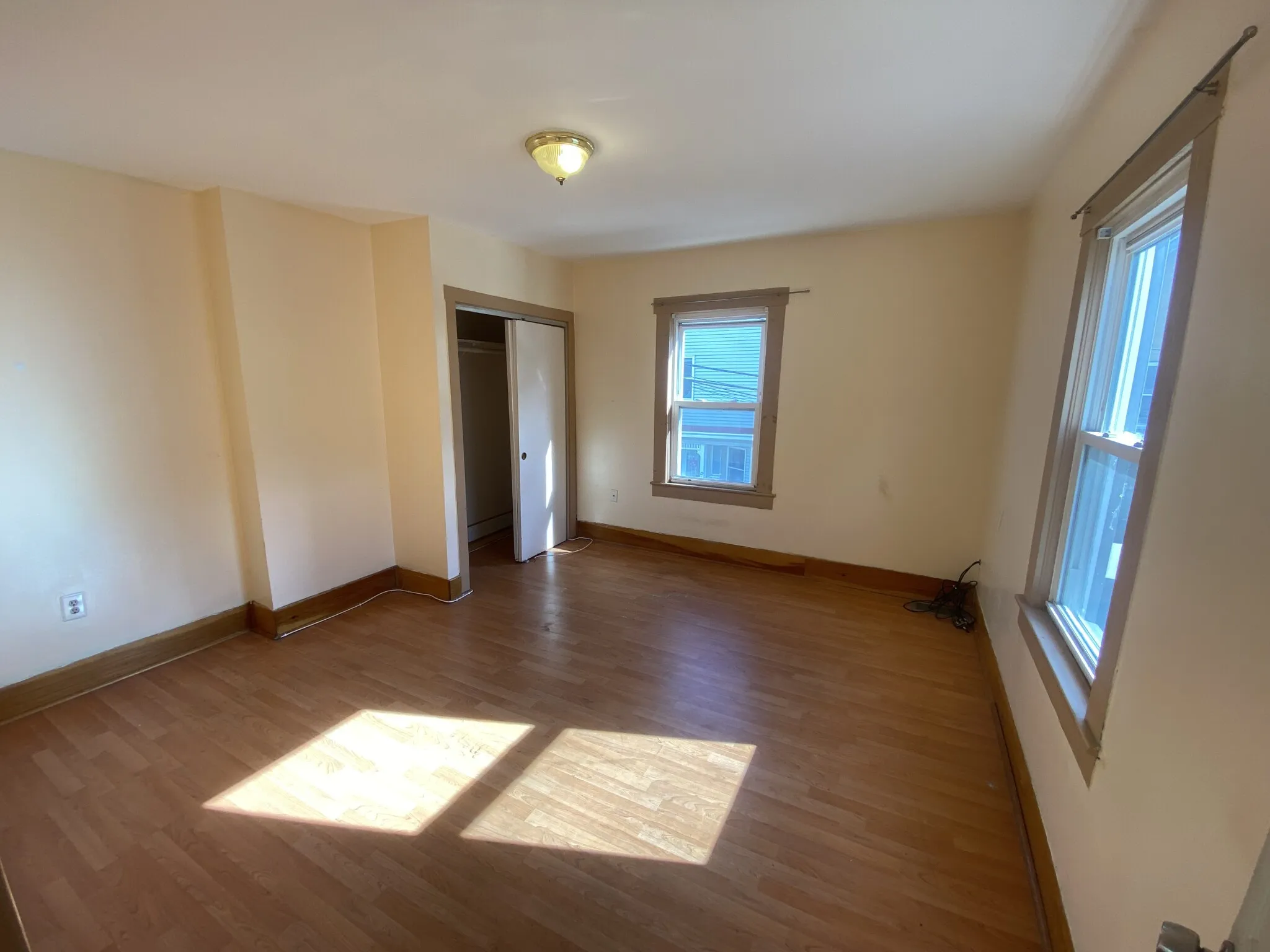 4 bed, 1.5 bath apartment for rent at 13 Andrew St Unit 1, Cambridgeport — photo 9 of 17
