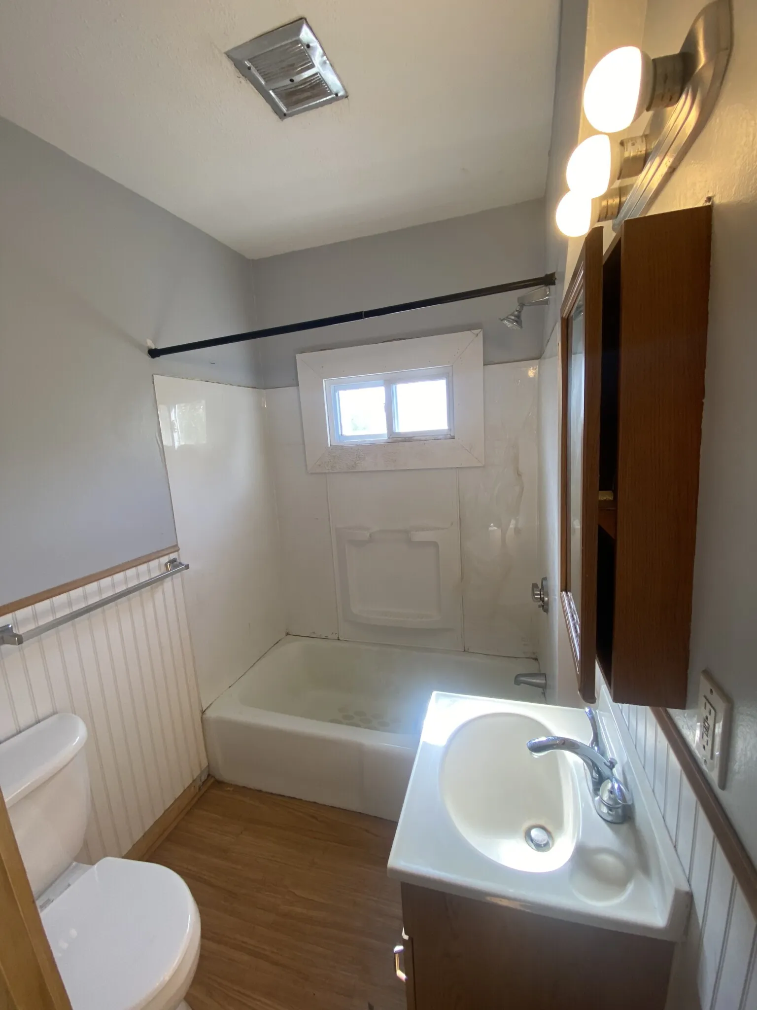 4 bed, 1.5 bath apartment for rent at 13 Andrew St Unit 1, Cambridgeport — photo 15 of 17