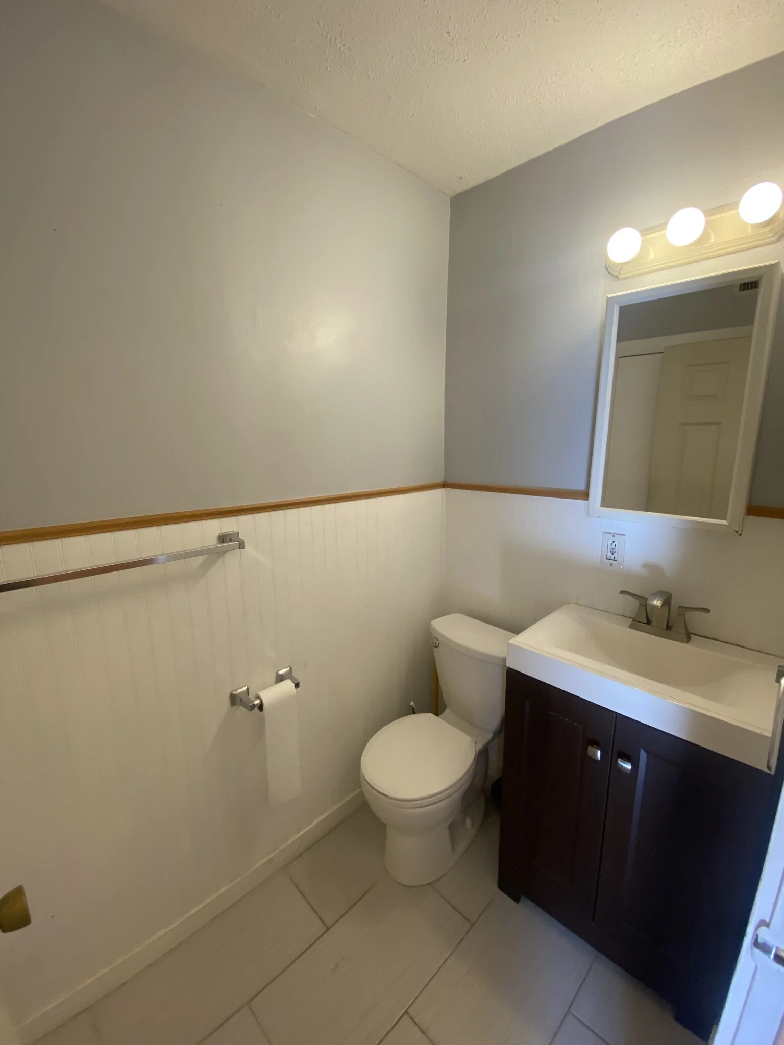4 bed, 1.5 bath apartment for rent at 13 Andrew St Unit 1, Cambridgeport — photo 16 of 17