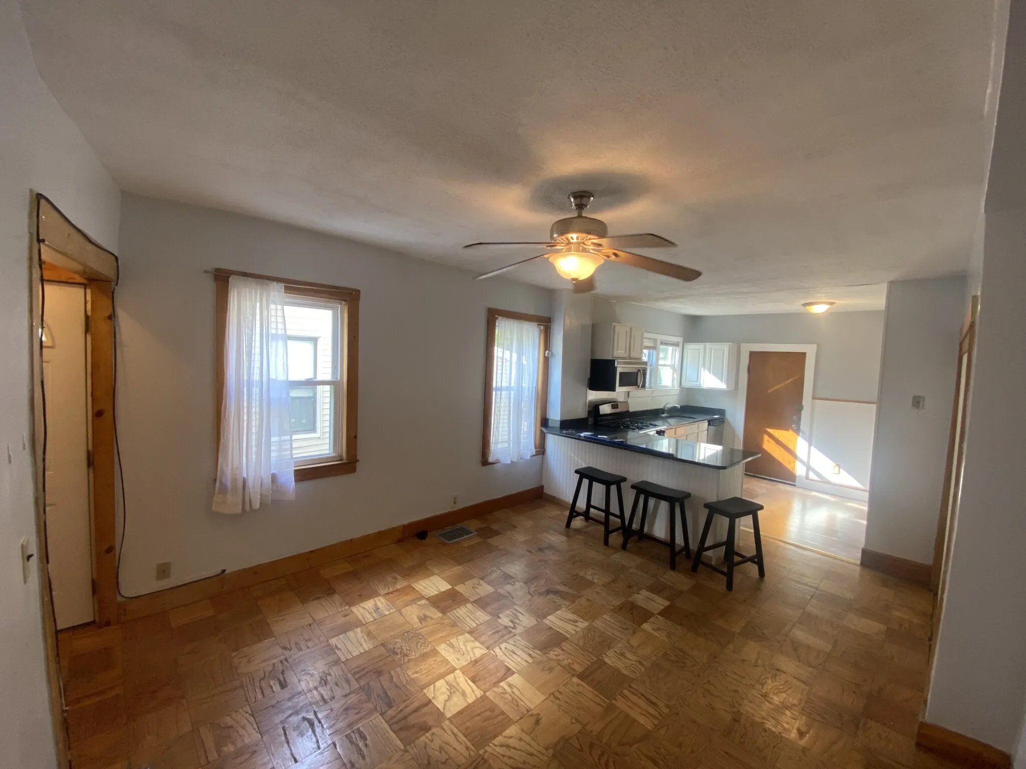 4 bed, 1.5 bath apartment for rent at 13 Andrew St Unit 1, Cambridgeport — photo 1 of 17