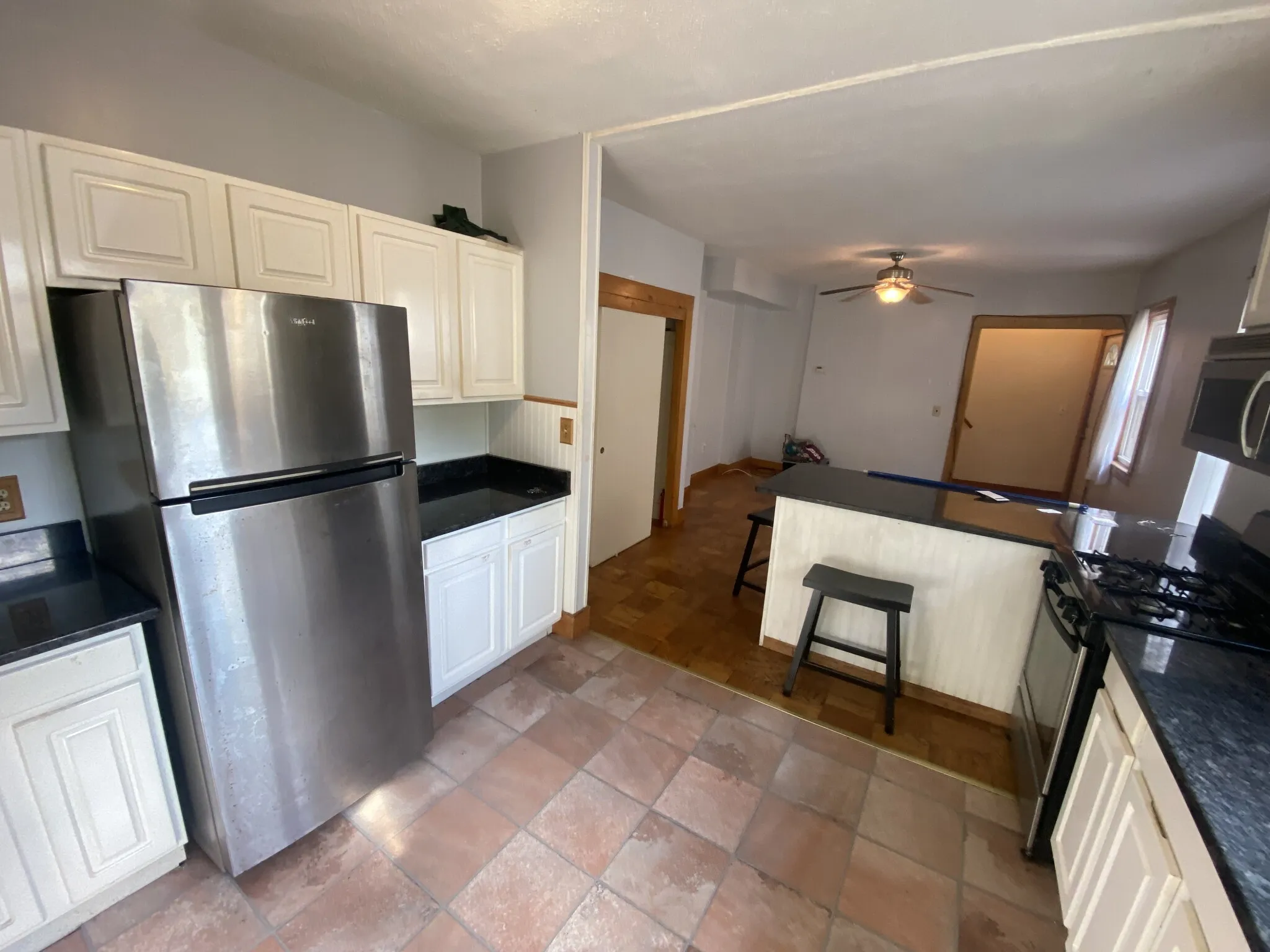 4 bed, 1.5 bath apartment for rent at 13 Andrew St Unit 1, Cambridgeport — photo 4 of 17