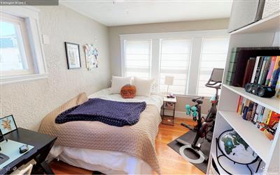 4 bed, 2 bath apartment for rent at 13 Arlington St Unit 2, East Somerville — photo 9 of 11