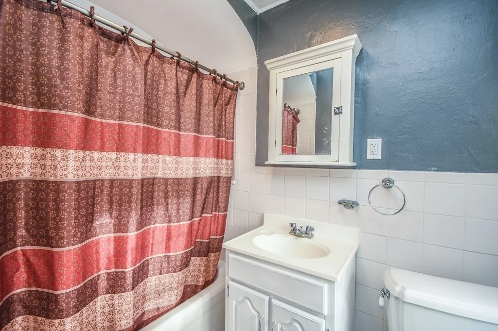 3 bed, 1 bath apartment for rent at 13 Ash St Unit 2, Quincy — photo 7 of 33