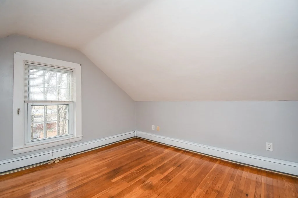 3 bed, 1 bath apartment for rent at 13 Ash St Unit 2, Quincy — photo 10 of 33