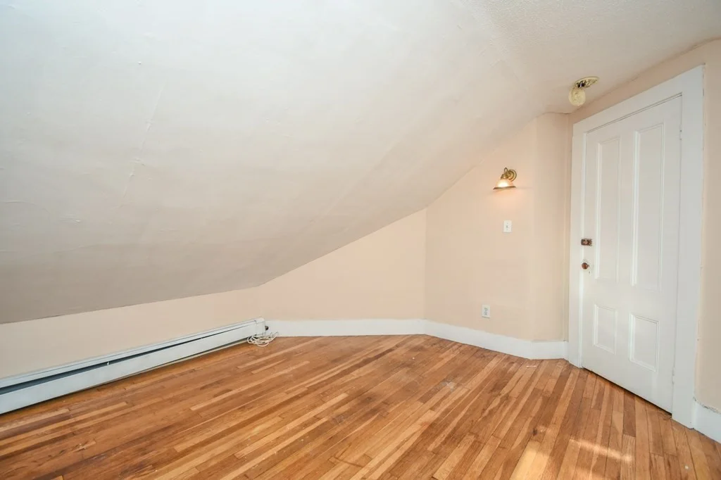 3 bed, 1 bath apartment for rent at 13 Ash St Unit 2, Quincy — photo 9 of 33