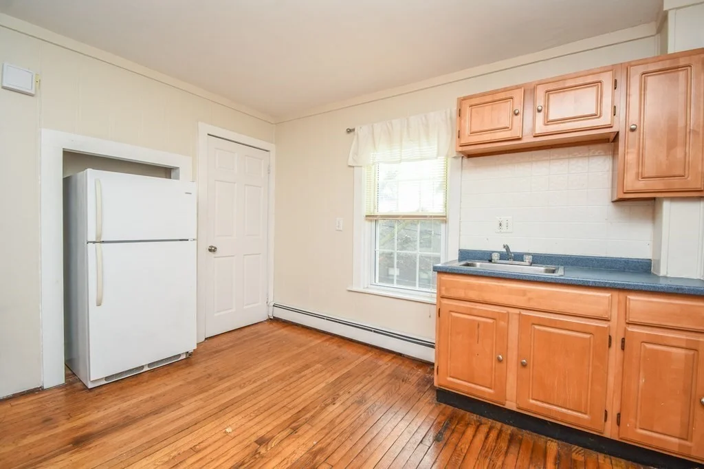 3 bed, 1 bath apartment for rent at 13 Ash St Unit 2, Quincy — photo 25 of 33