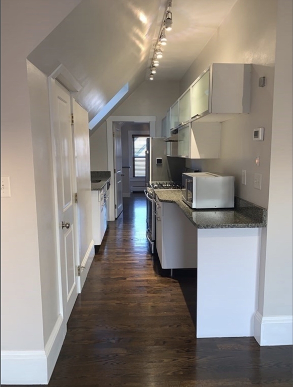 2 bed, 1 bath apartment for rent at 13 Bartlett St Unit 3, Somerville — photo 2 of 22