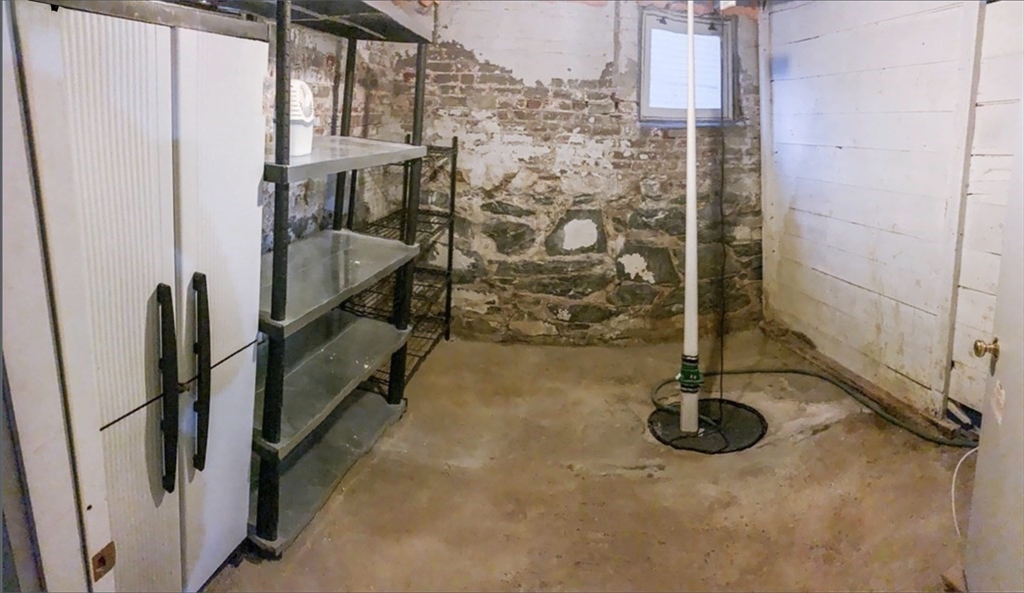 2 bed, 1 bath apartment for rent at 13 Bartlett St Unit 3, Somerville — photo 15 of 22