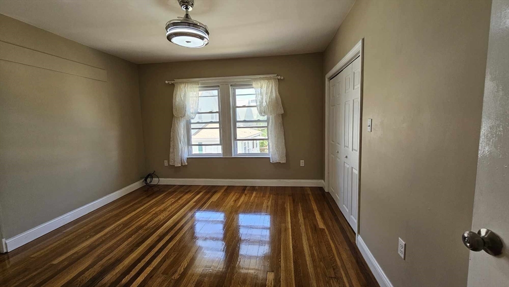 4 bed, 1 bath apartment for rent at 13 Beacon St Unit 13, Quincy — photo 10 of 20