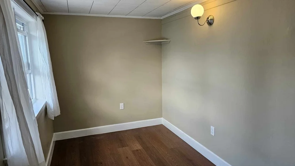 4 bed, 1 bath apartment for rent at 13 Beacon St Unit 2nd Floor, Quincy — photo 14 of 20