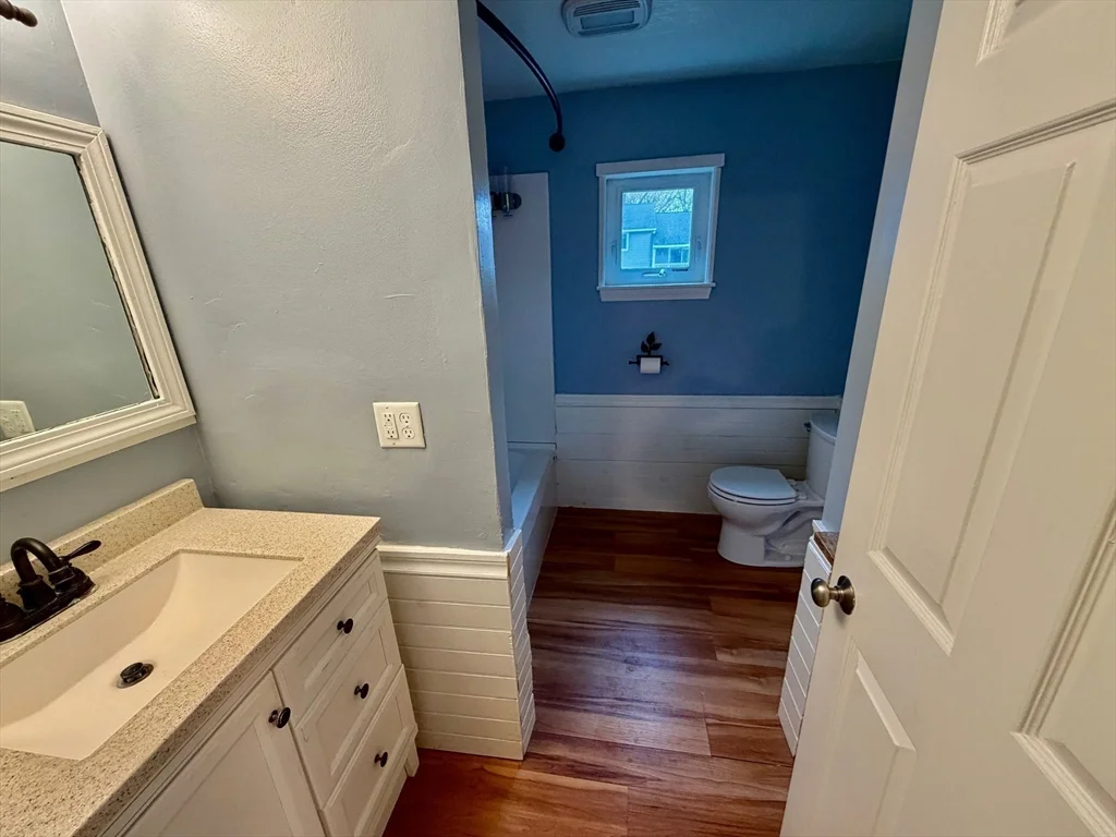 2 bed, 1 bath apartment for rent at 13 Beals Cove Rd Unit K, Hingham — photo 7 of 7