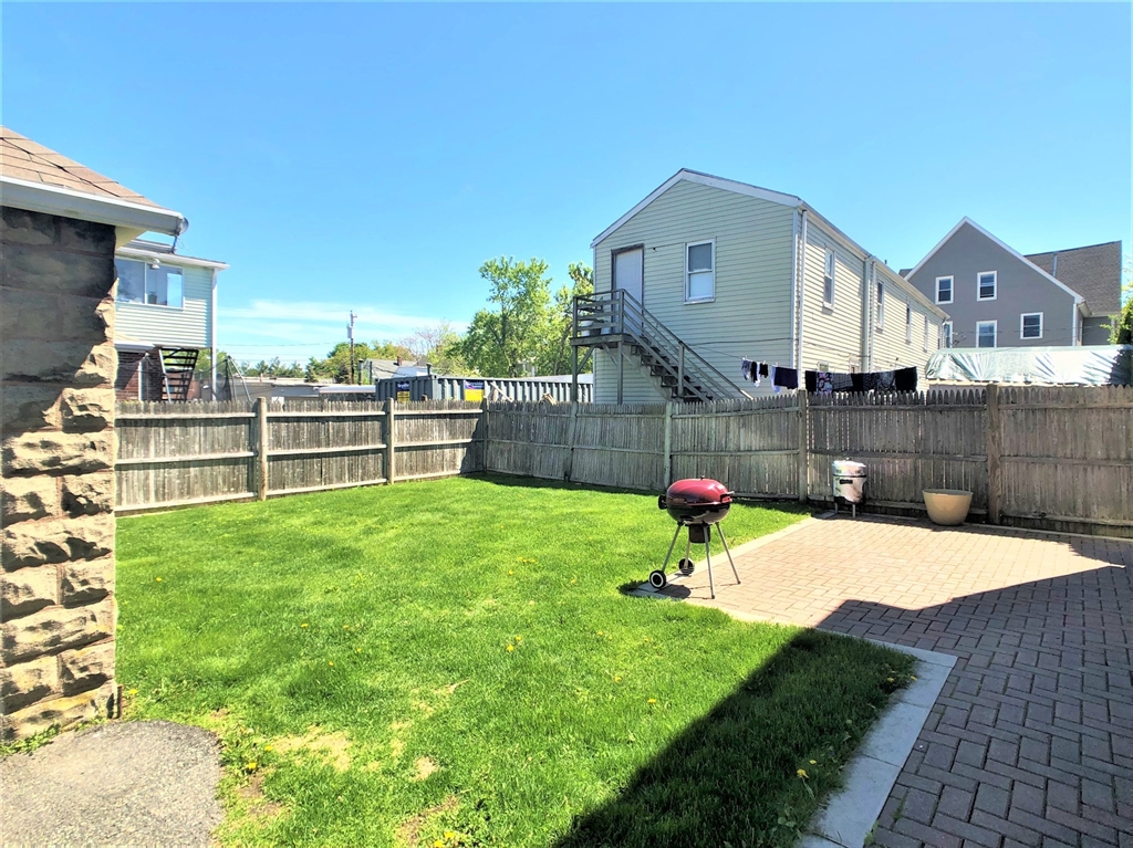 2 bed, 1 bath apartment for rent at 13 Benefit St Unit 13, Waltham — photo 11 of 11