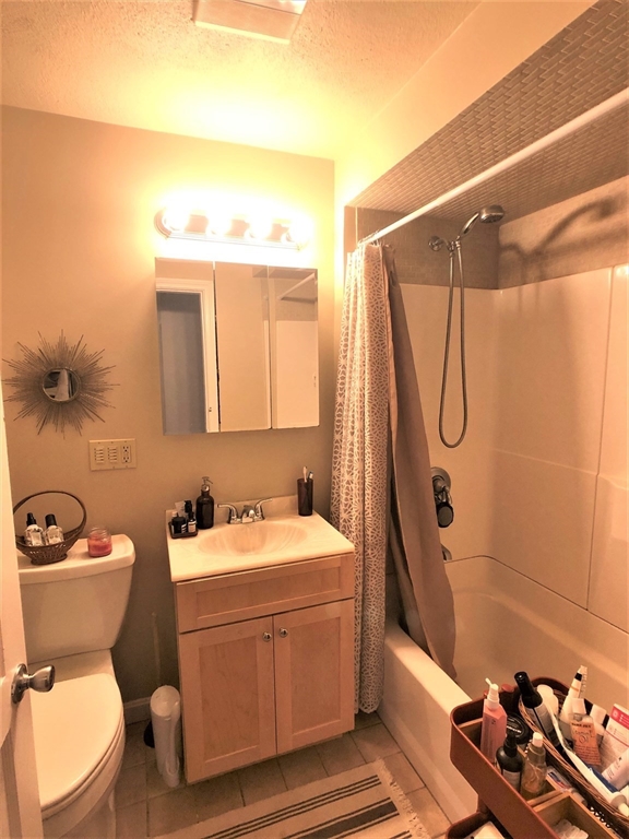 2 bed, 1 bath apartment for rent at 13 Benefit St Unit 13, Waltham — photo 9 of 11