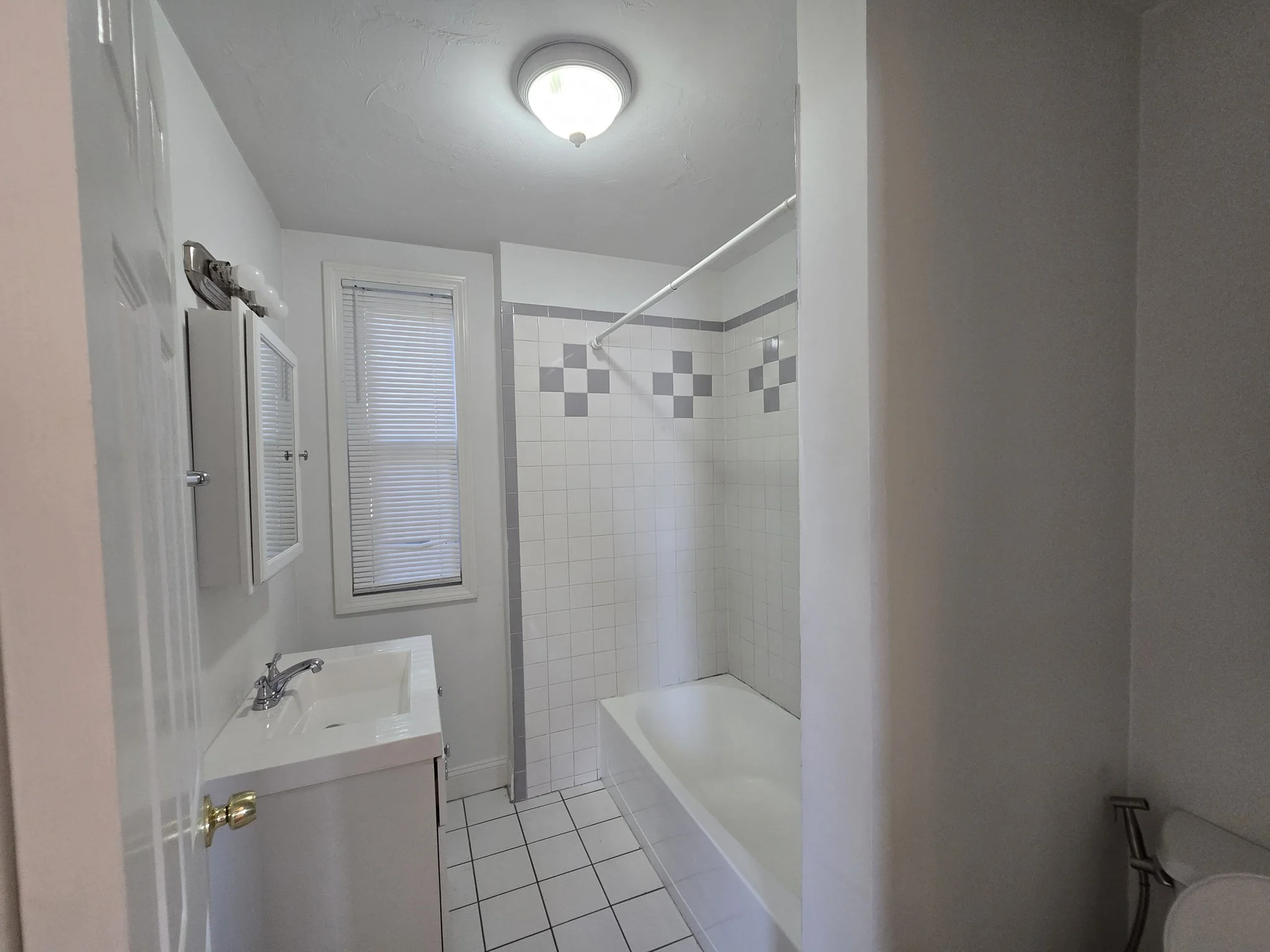 2 bed, 1 bath apartment for rent at 13 Bismarck St Unit 1, Jamaica Plain — photo 15 of 17