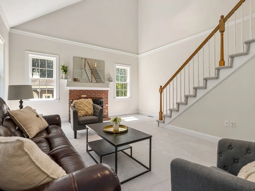 4 bed, 2 bath apartment for rent at 13 Breakneck Hill Rd Unit 1, Hopkinton — photo 18 of 37