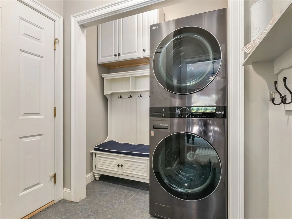4 bed, 2 bath apartment for rent at 13 Breakneck Hill Rd Unit 1, Hopkinton — photo 20 of 37