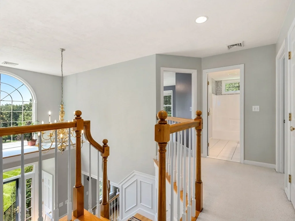 4 bed, 2 bath apartment for rent at 13 Breakneck Hill Rd Unit 1, Hopkinton — photo 28 of 37