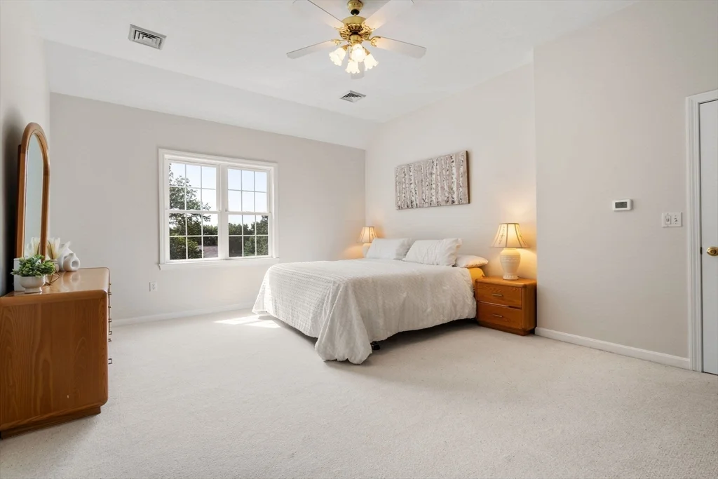 4 bed, 2 bath apartment for rent at 13 Breakneck Hill Rd Unit 1, Hopkinton — photo 24 of 37