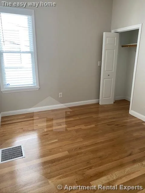 3 bed, 1 bath apartment for rent at 13 Brighton St Unit 1, Charlestown — photo 3 of 22