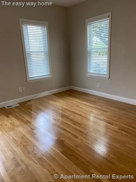 3 bed, 1 bath apartment for rent at 13 Brighton St Unit 1, Charlestown — photo 2 of 22