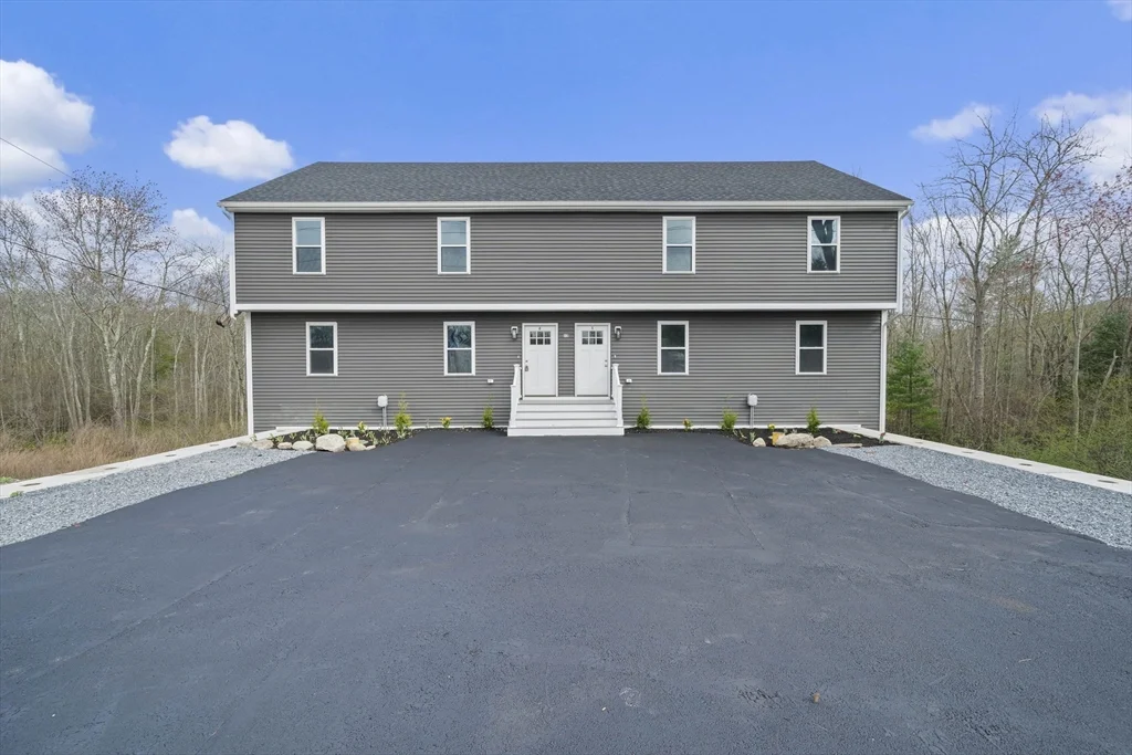 4 bed, 3 bath apartment for rent at 13 Broadway Unit 1, Raynham Center — photo 1 of 33