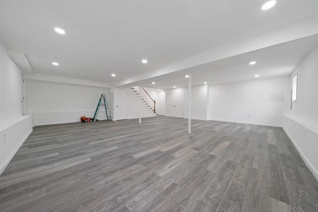 4 bed, 3 bath apartment for rent at 13 Broadway Unit 1, Raynham Center — photo 30 of 33