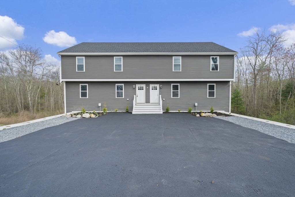 3 bed, 2 bath apartment for rent at 13 Broadway Unit 2, Raynham Center